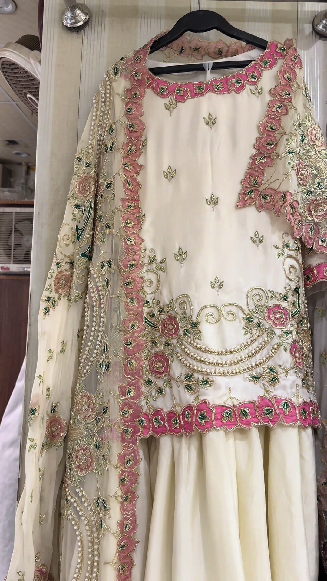 @Afshan bridal & zari2