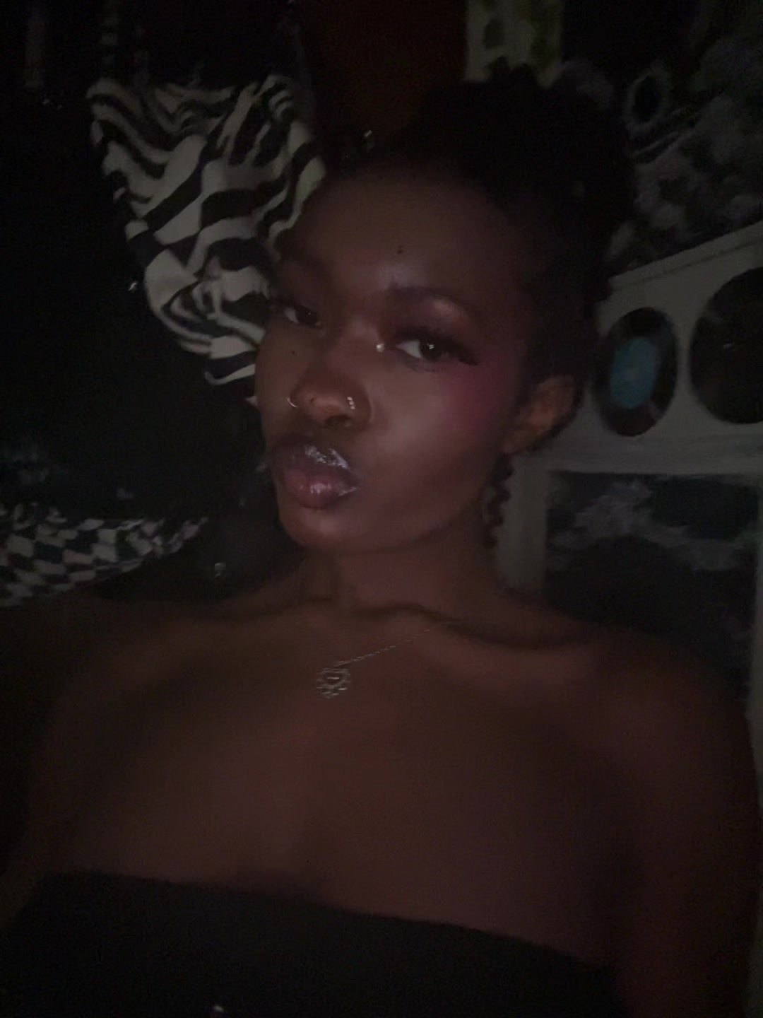 @Yourlocalbaddie