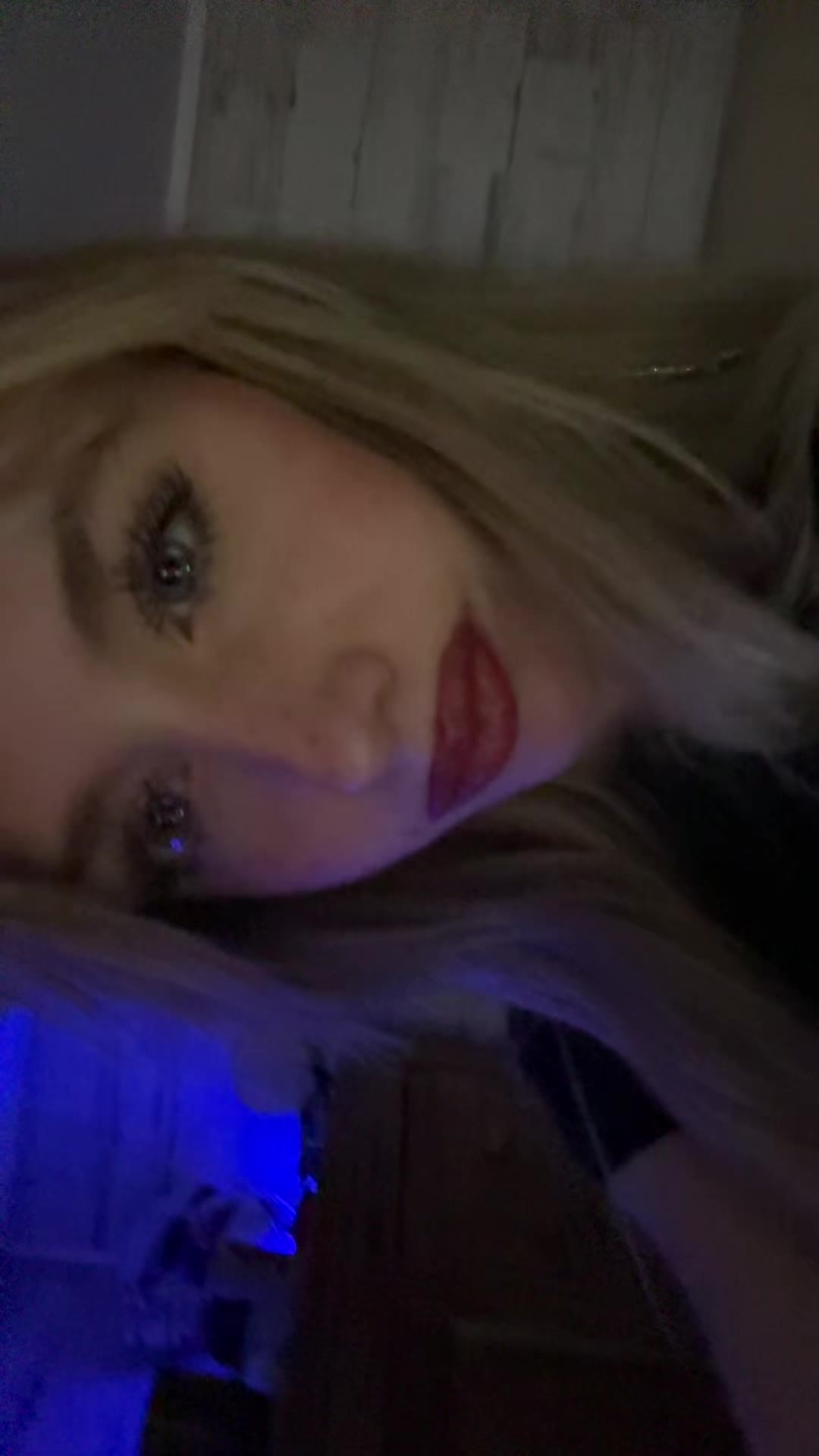 @zo&euml; mae ✰