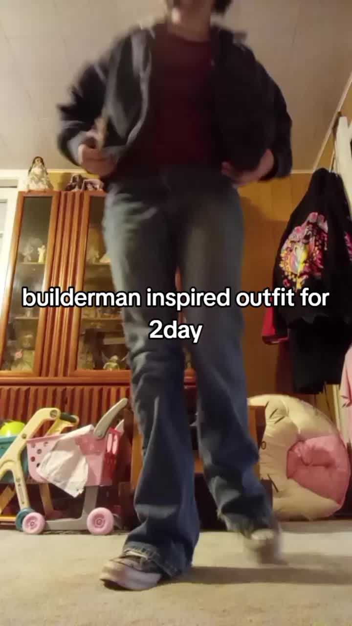 @buildermans pinky toe