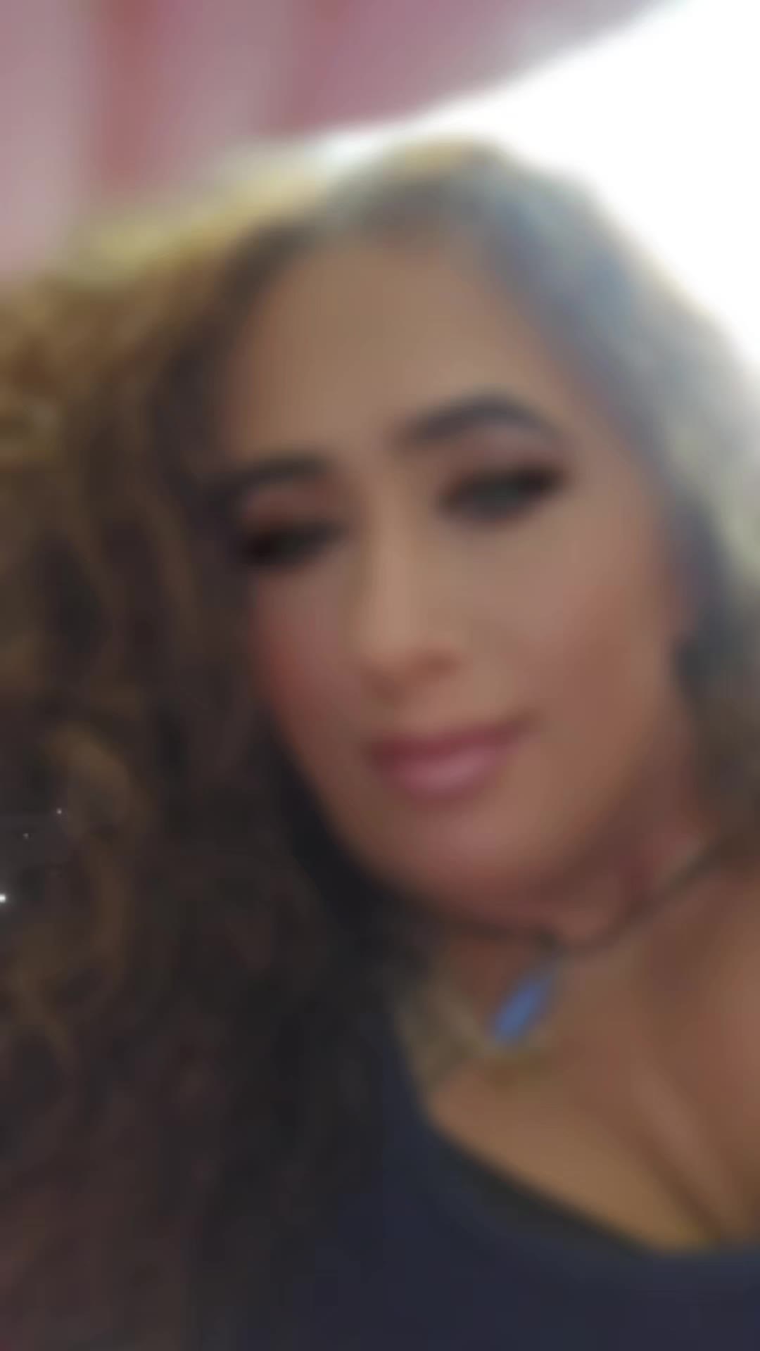 @Sabrina
