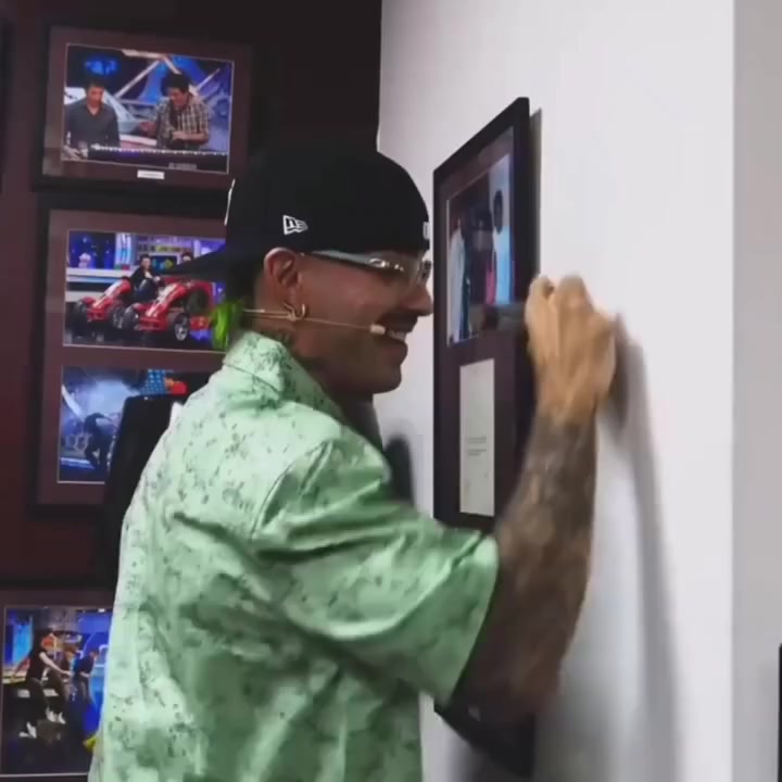 @_Smith