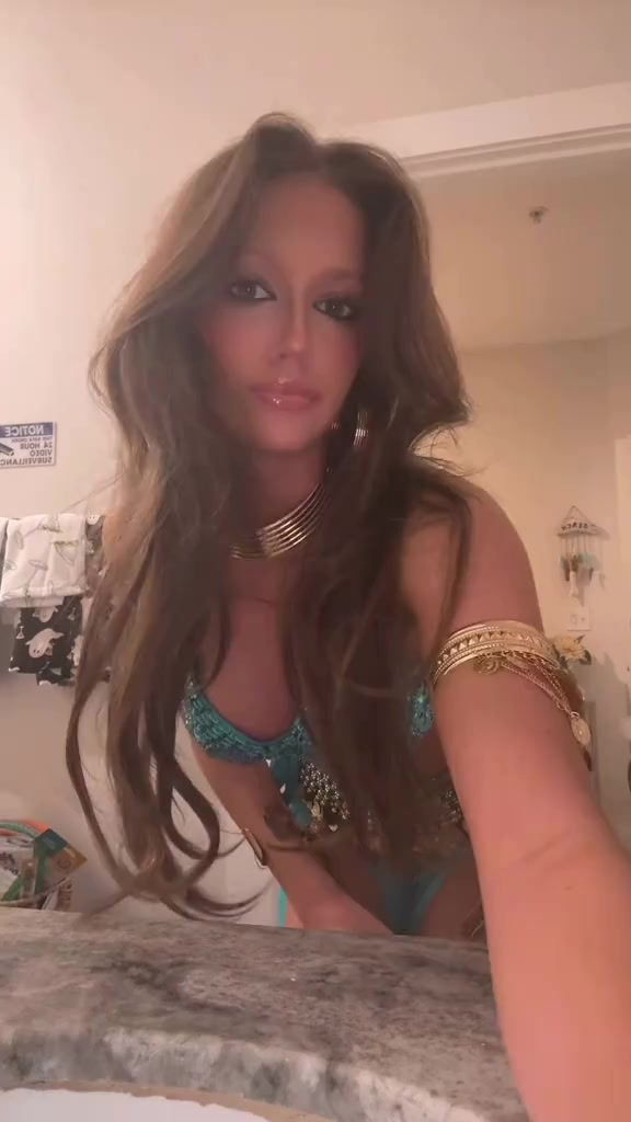 @alyssajparker