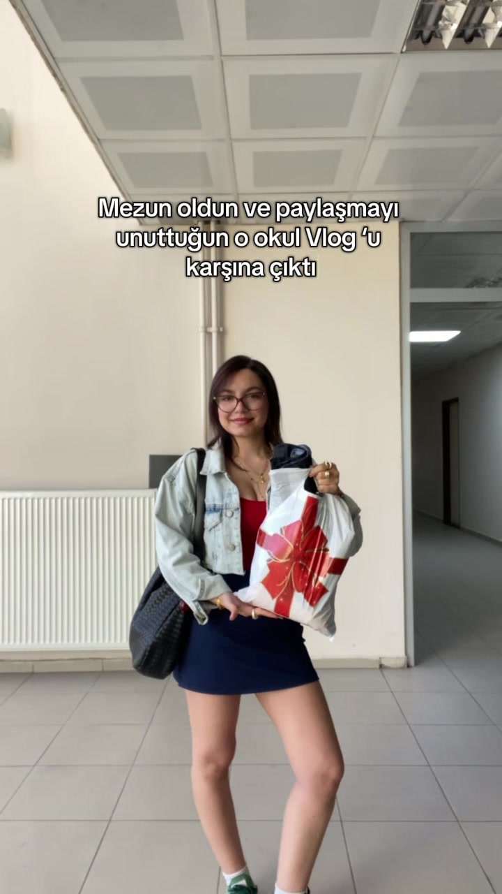 @Adoş🪩🍒