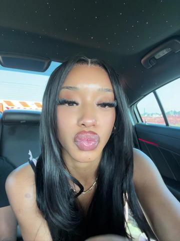 @Adaezeeeee
