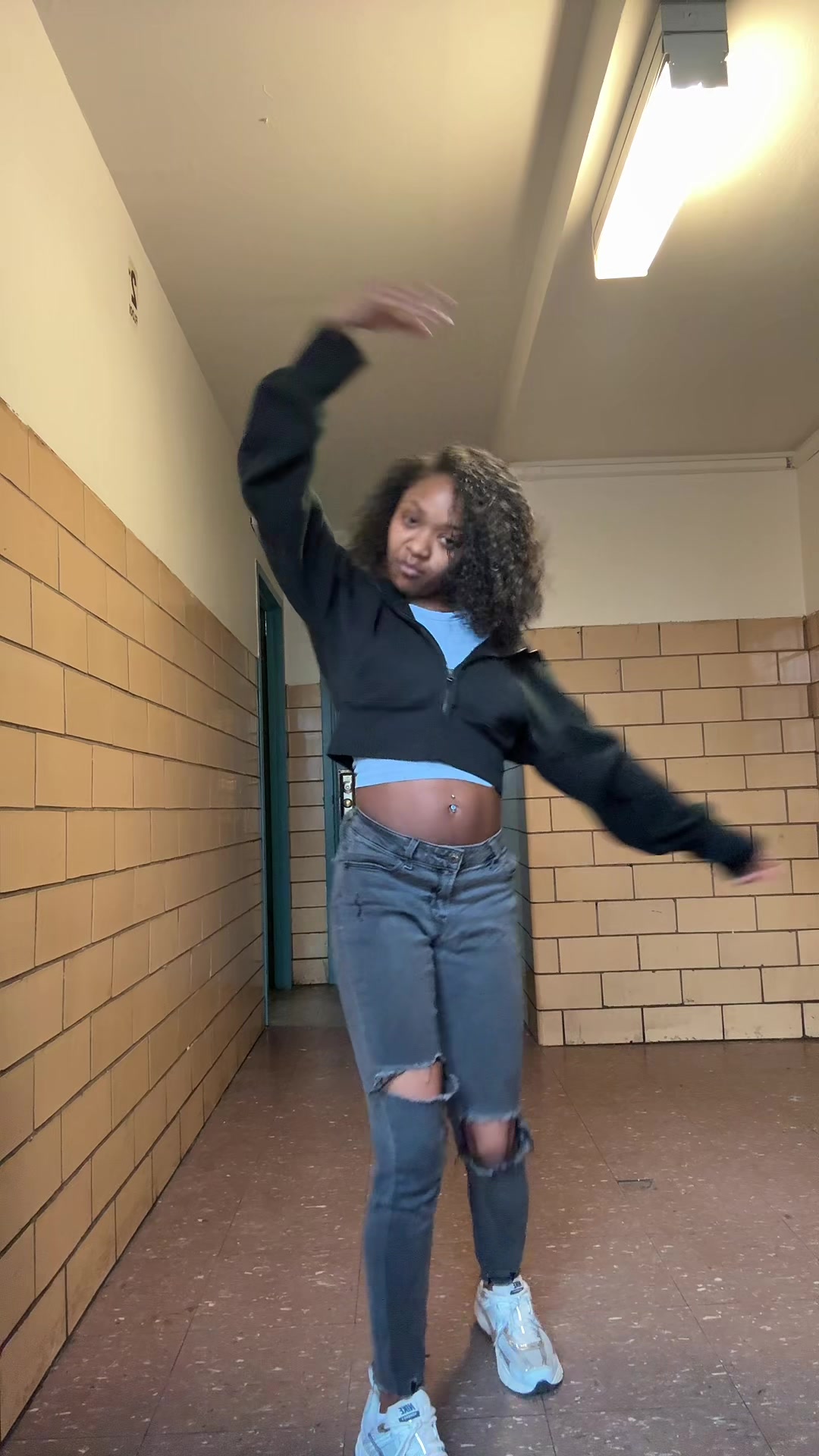 @shae lí