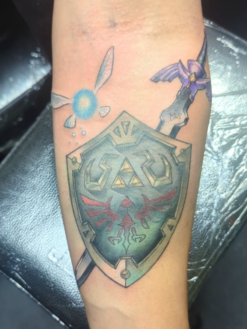 @samburtontattoo