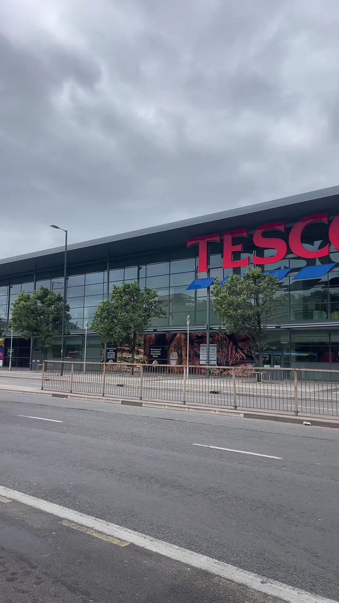 @𝙍𝘼𝙅𝘼 𝙆𝙎𝙃𝙈𝙍𝙄 𝙐𝙆🇬🇧