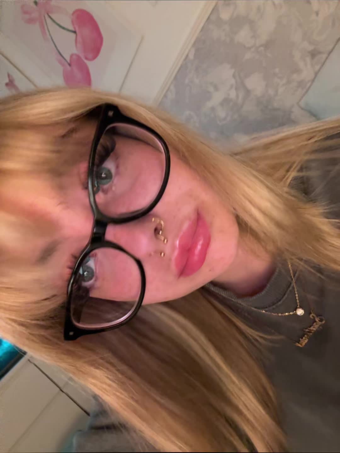 @btchesbrokenblondie 🩵