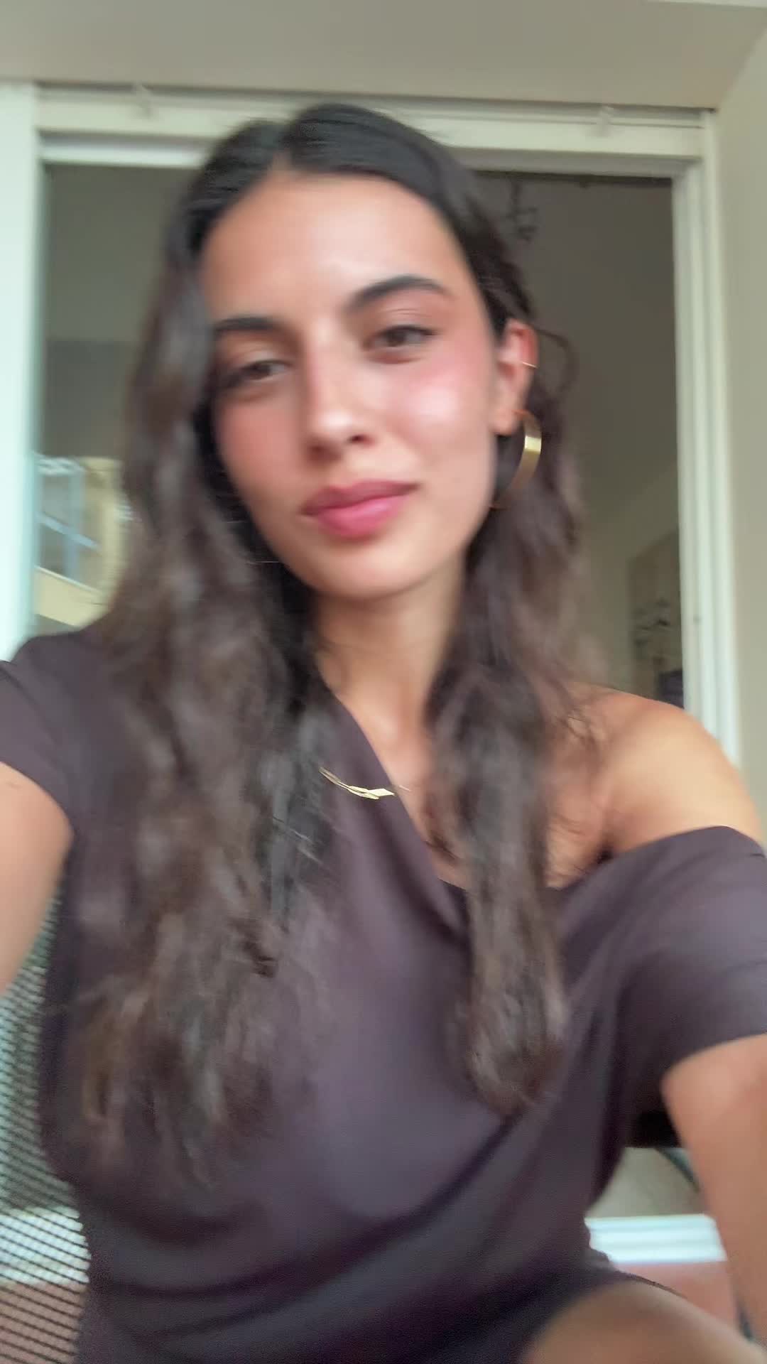 @Abril