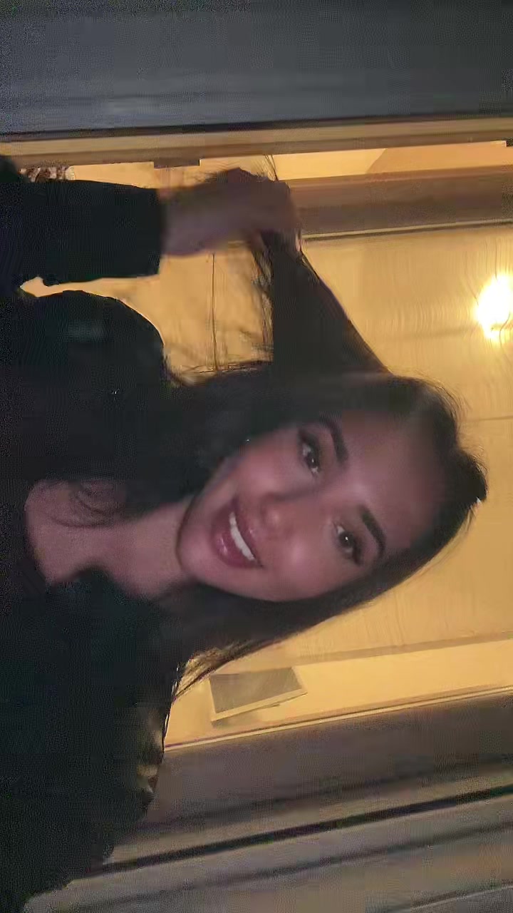 @Vaaleee_02