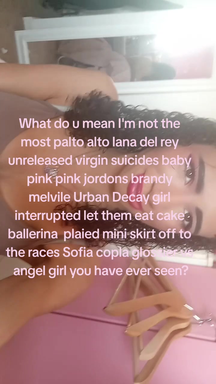 @𝒞 🎀