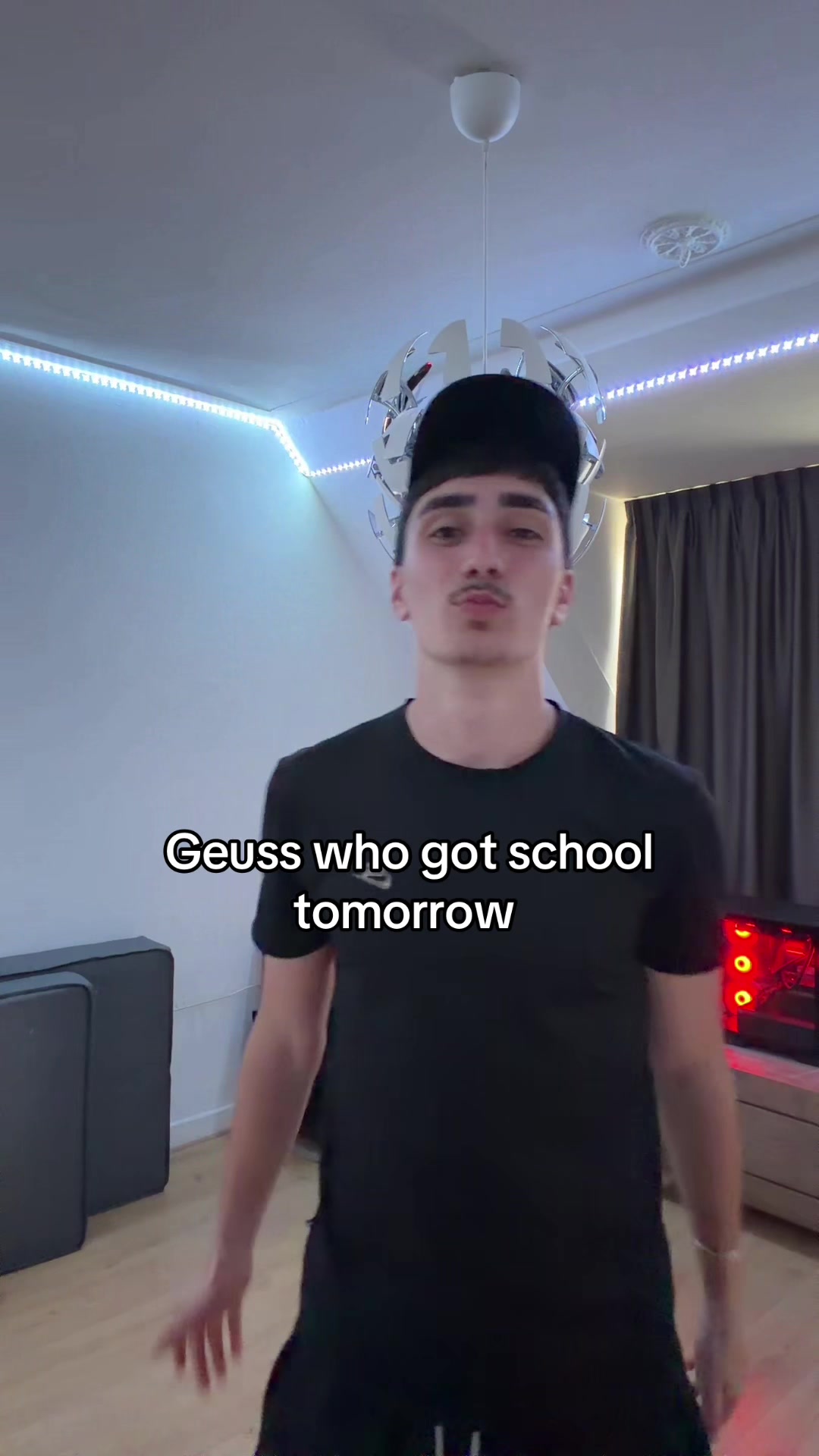 @𝓤𝔃𝔃𝓲シ
