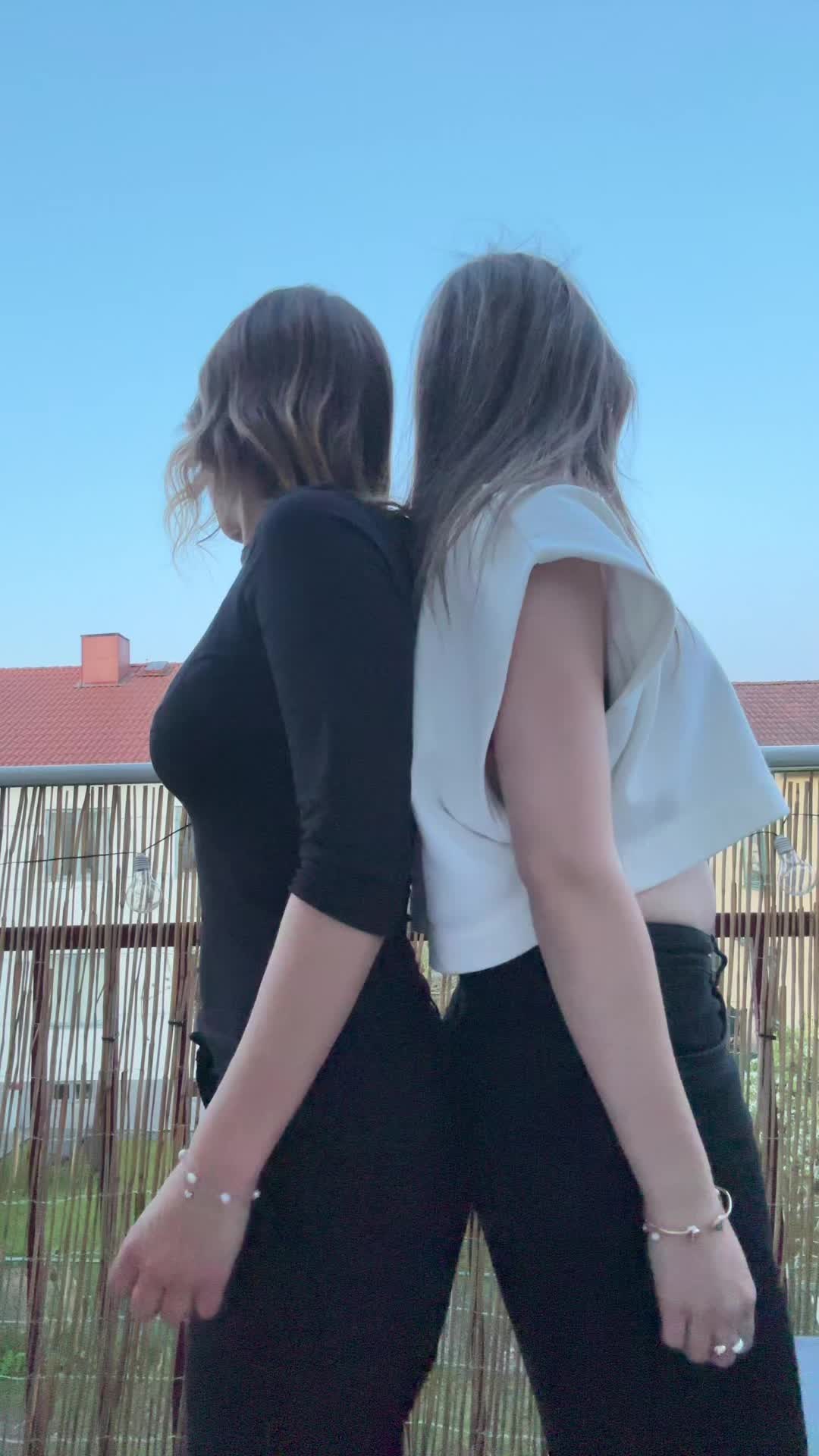 @nicoleoborn