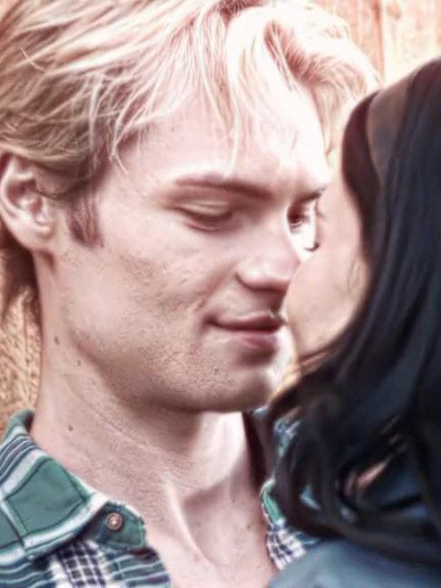 @⋆˚࿔ Emma𝜗𝜚˚⋆