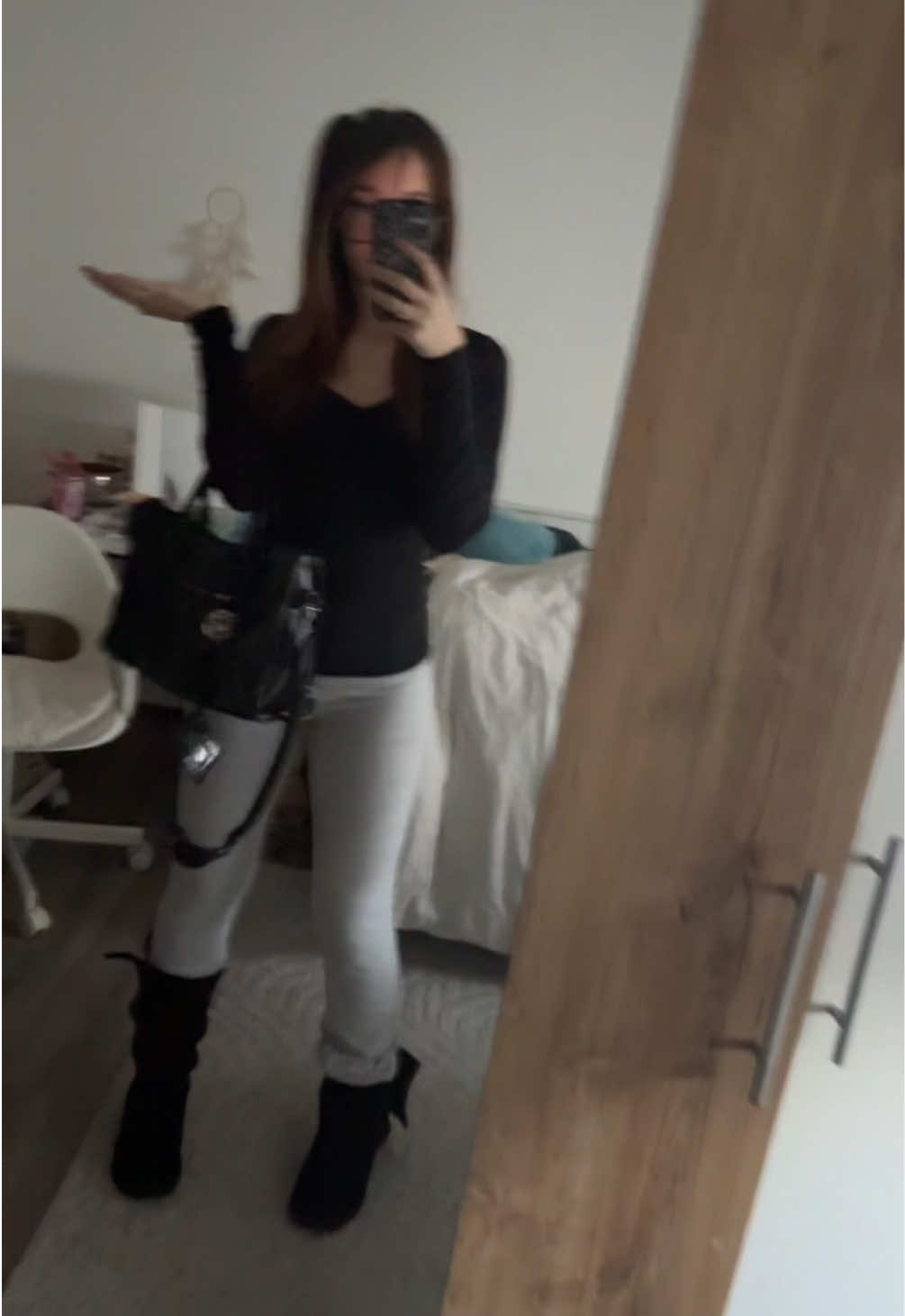@Arabela