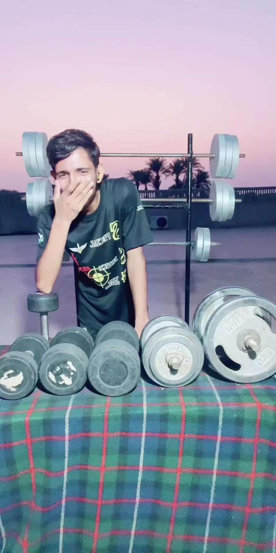 @Bodybuilder boy