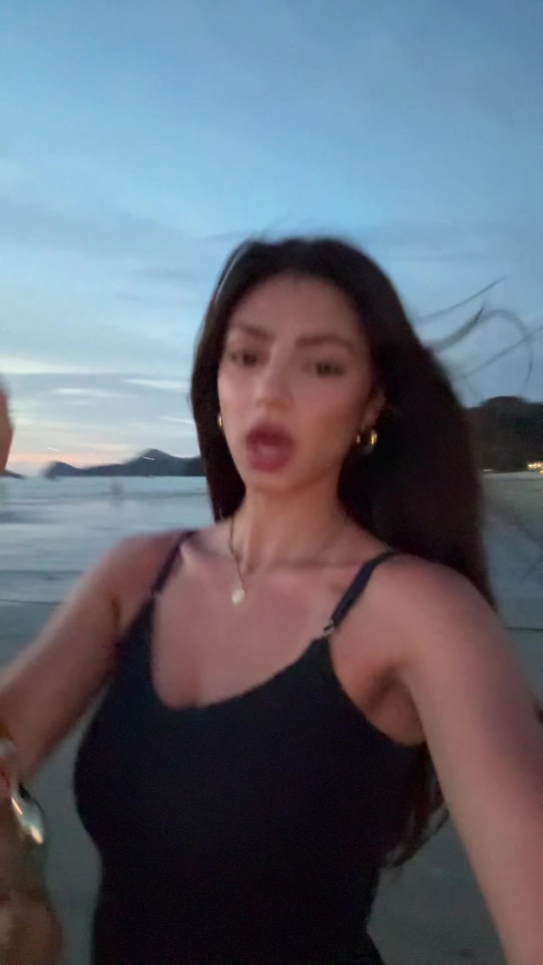 @Layna