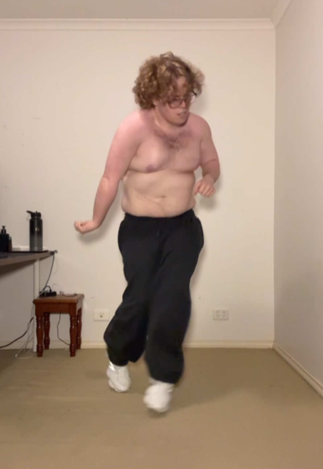 @Maakwithak