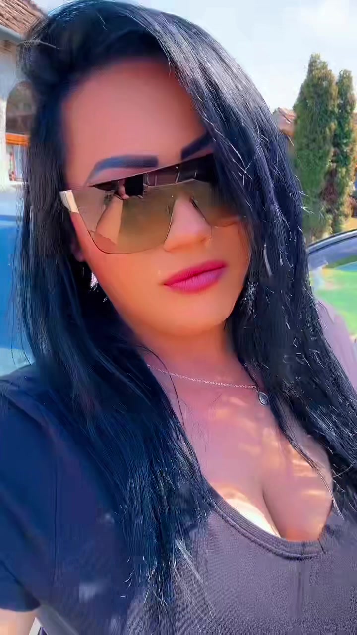 @Virág