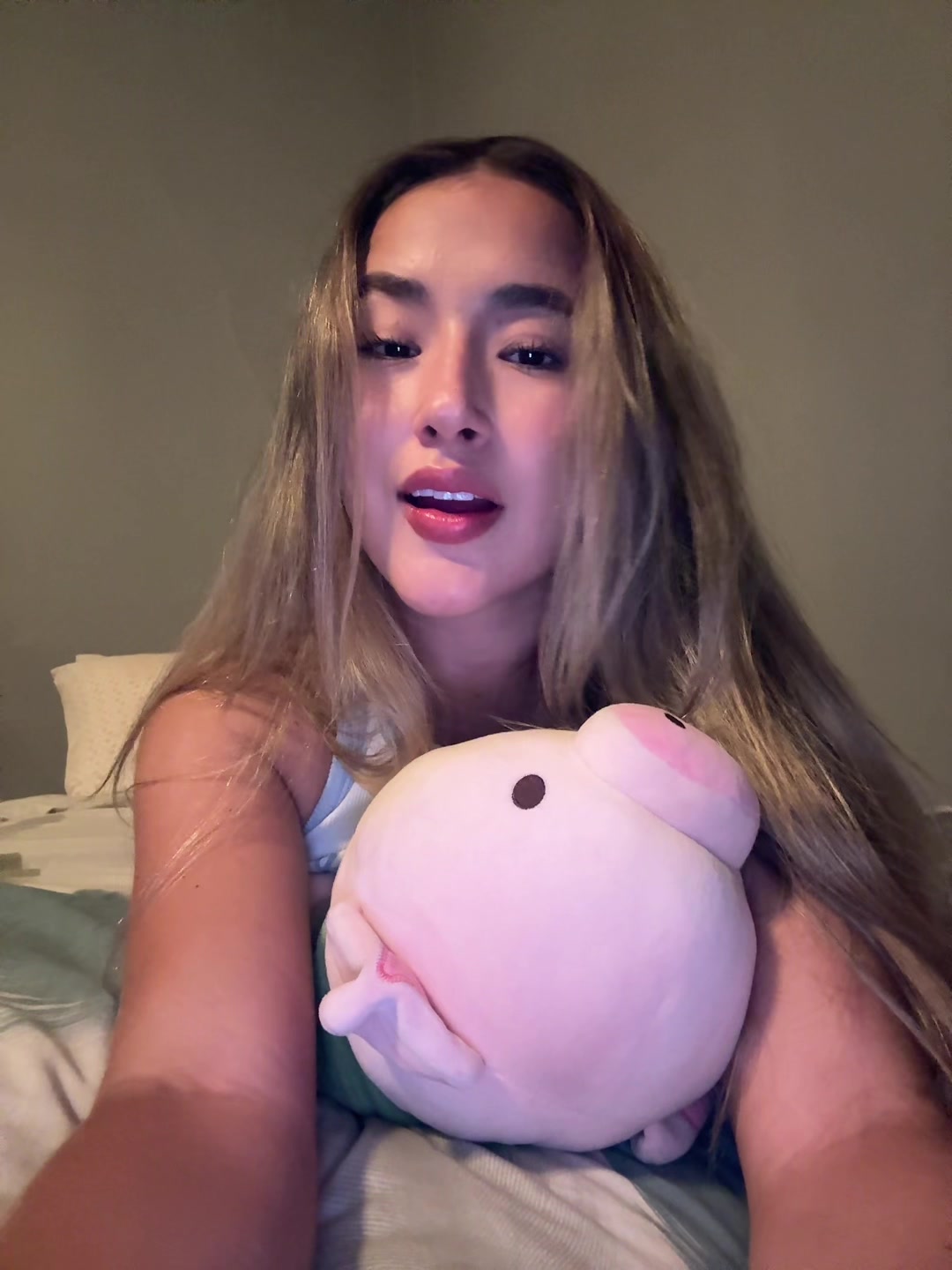 @Valeriaduquep