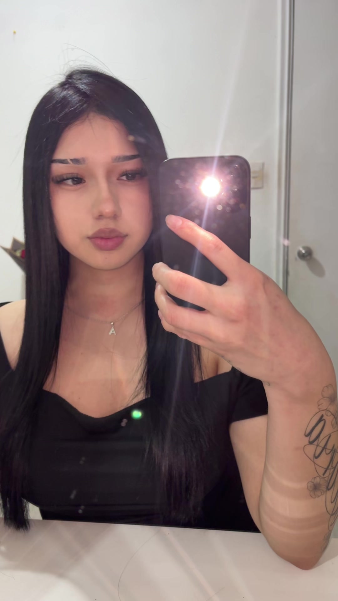@️