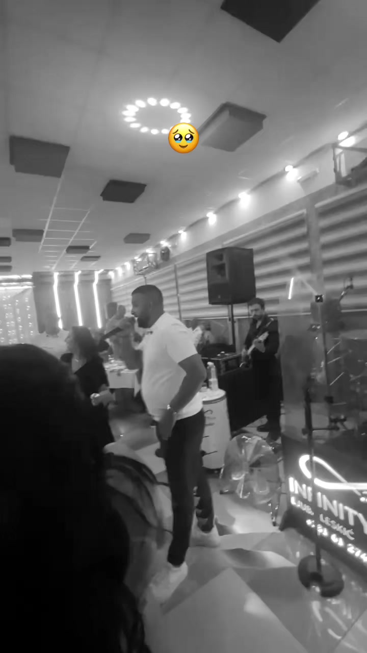 @Aksić👧🏽
