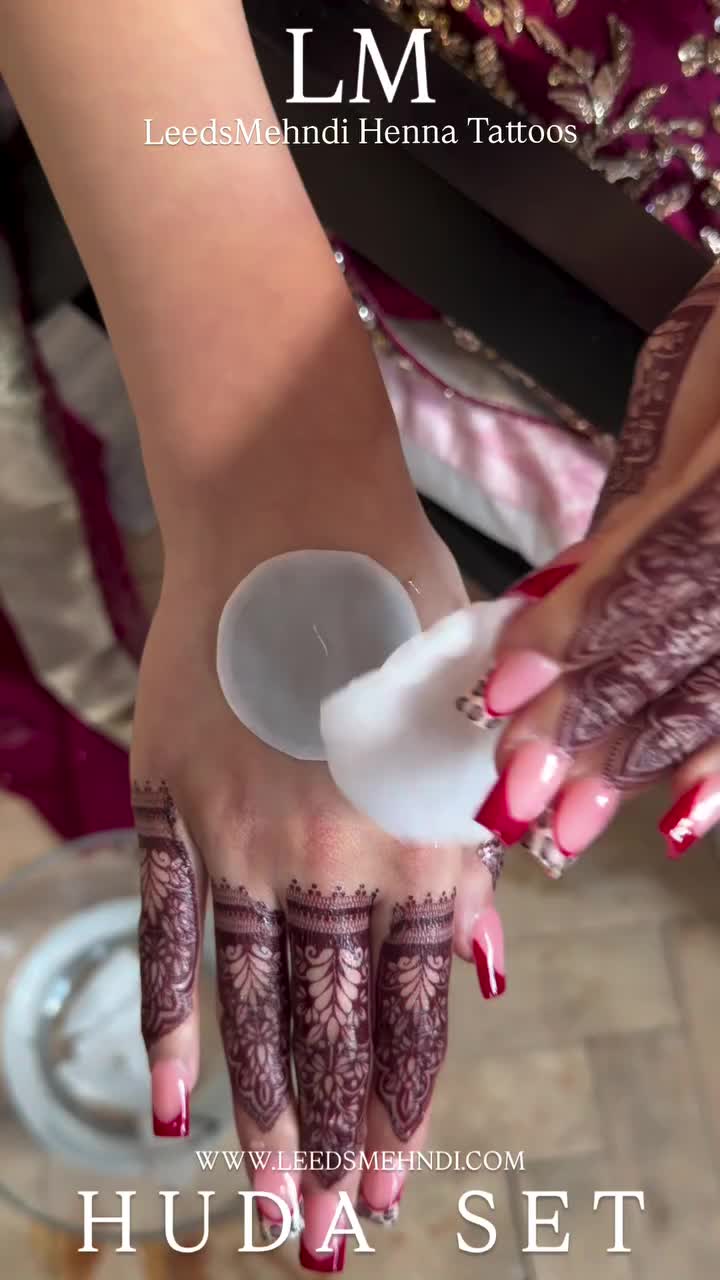 @Leedsmehndi