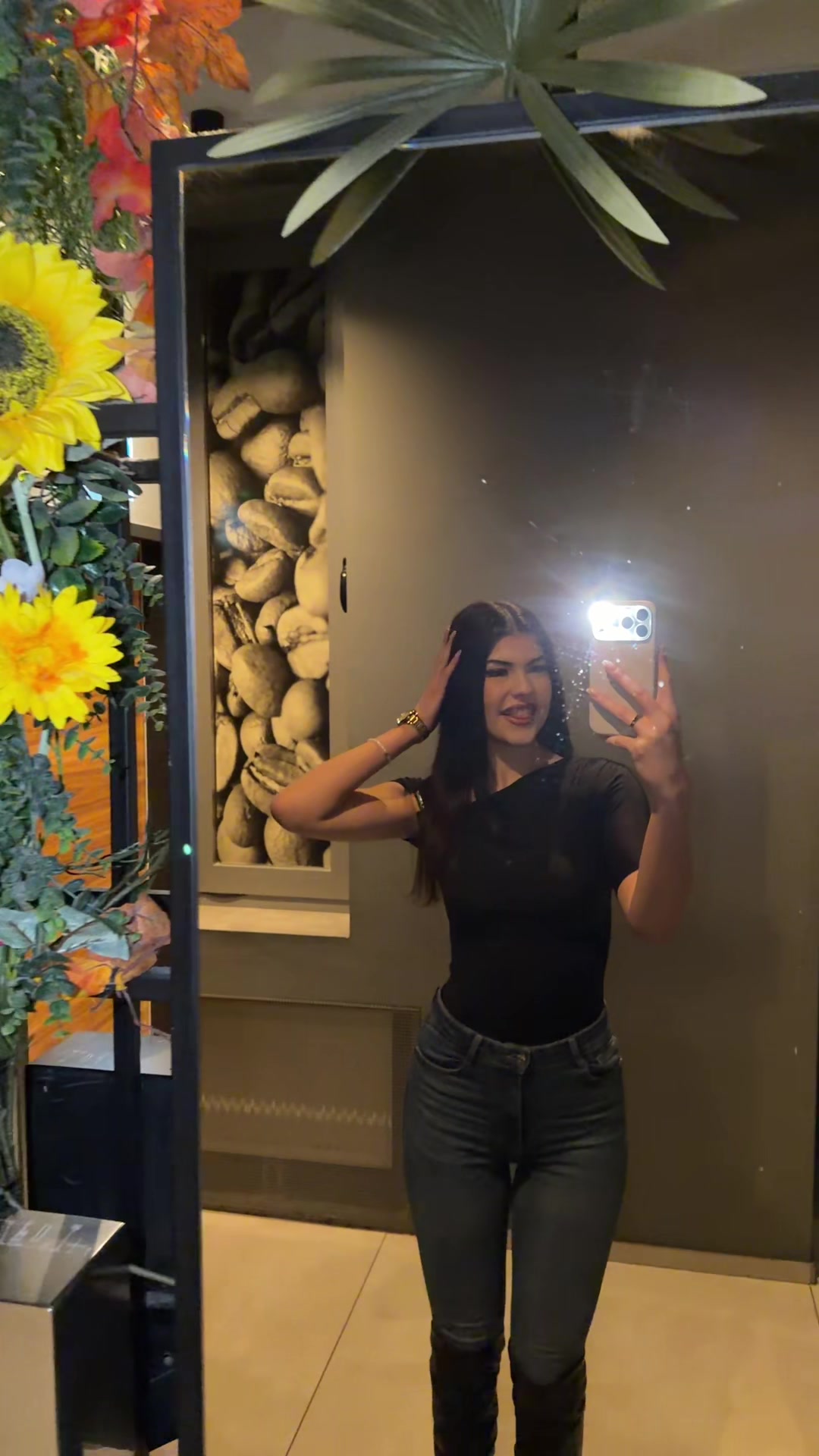 @𝐋𝐚𝐫𝐢𝐬𝐚