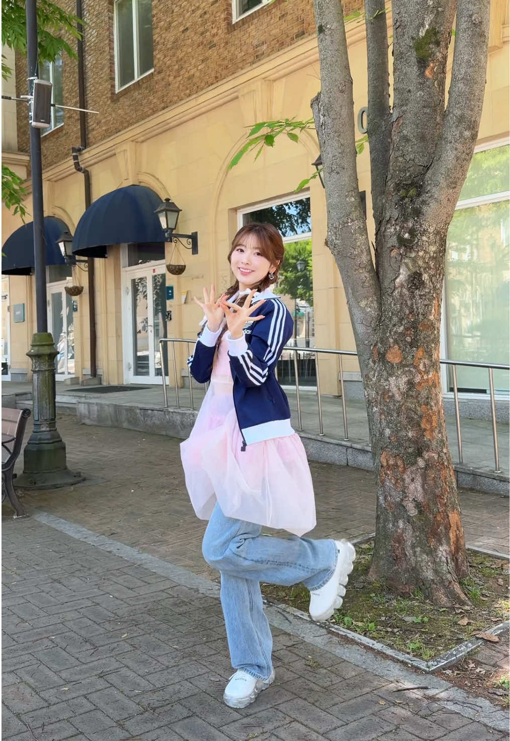 @NiziU