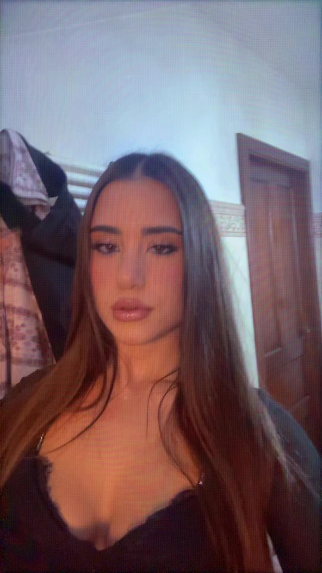 @Marika__