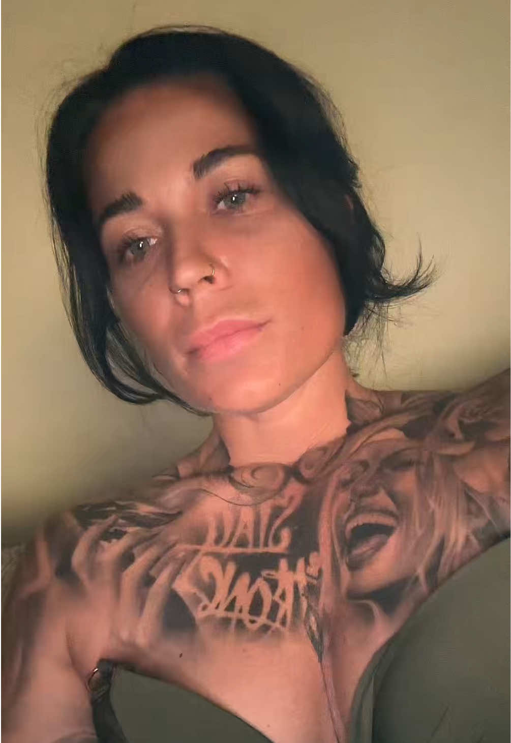 @✨