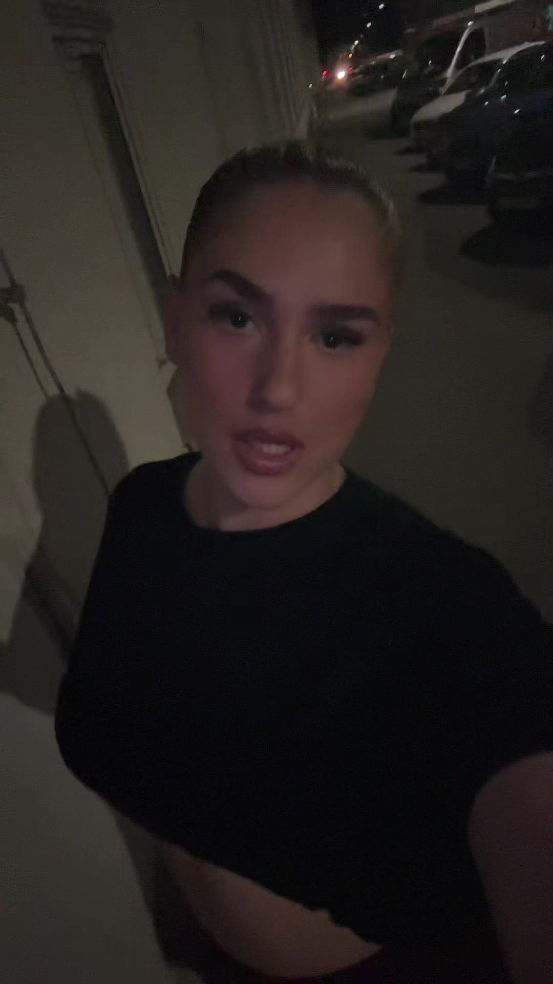 @…