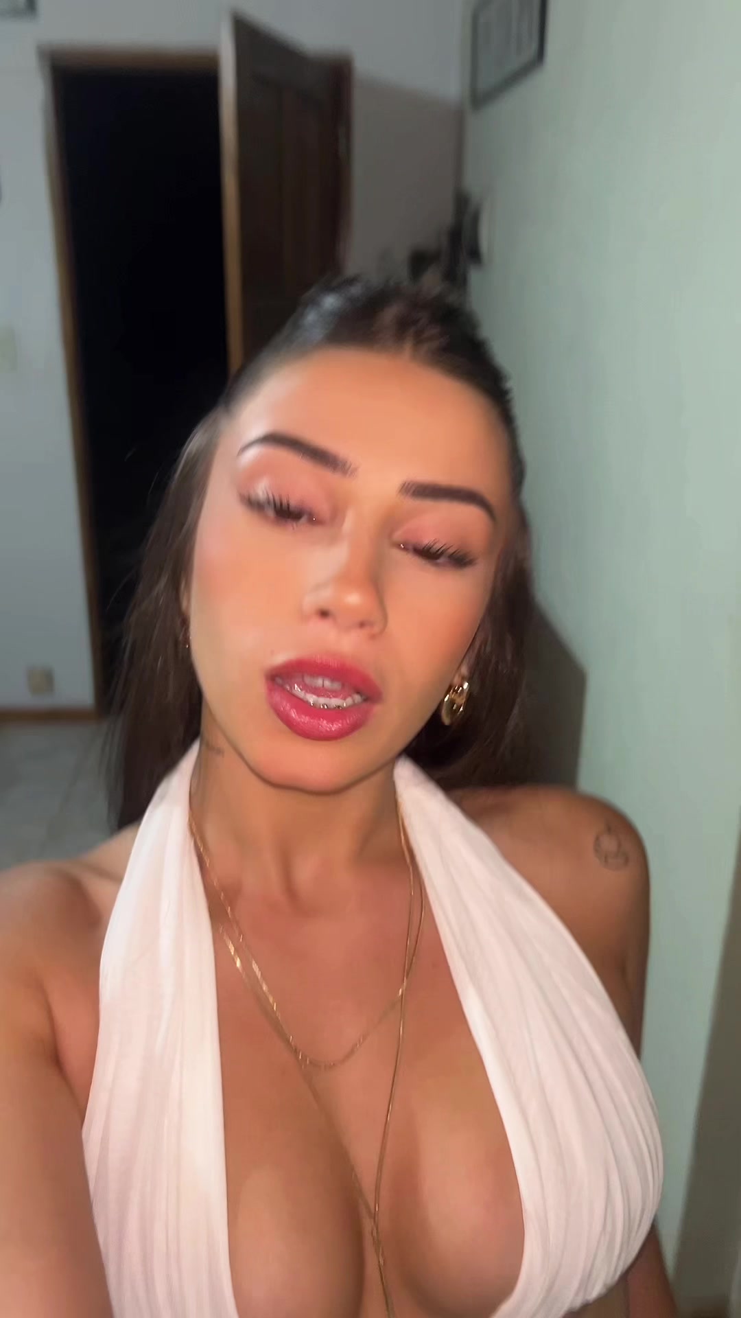 @Salom&eacute; acu&ntilde;a