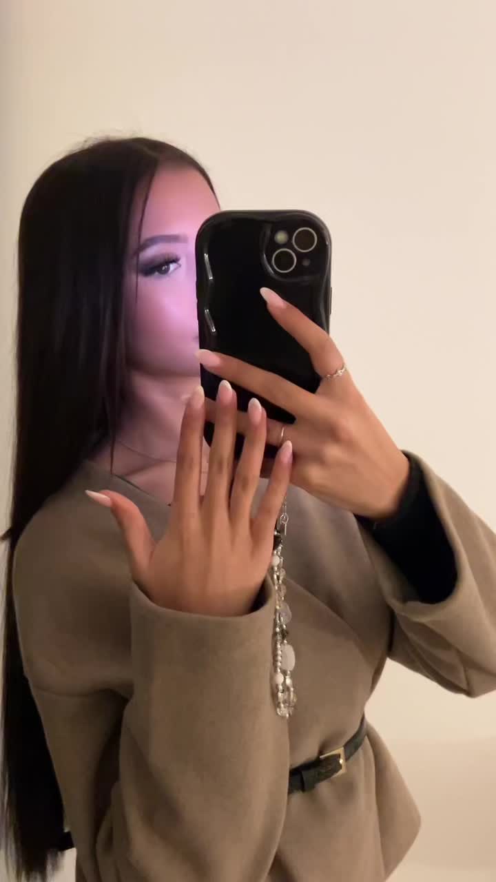 @Luna