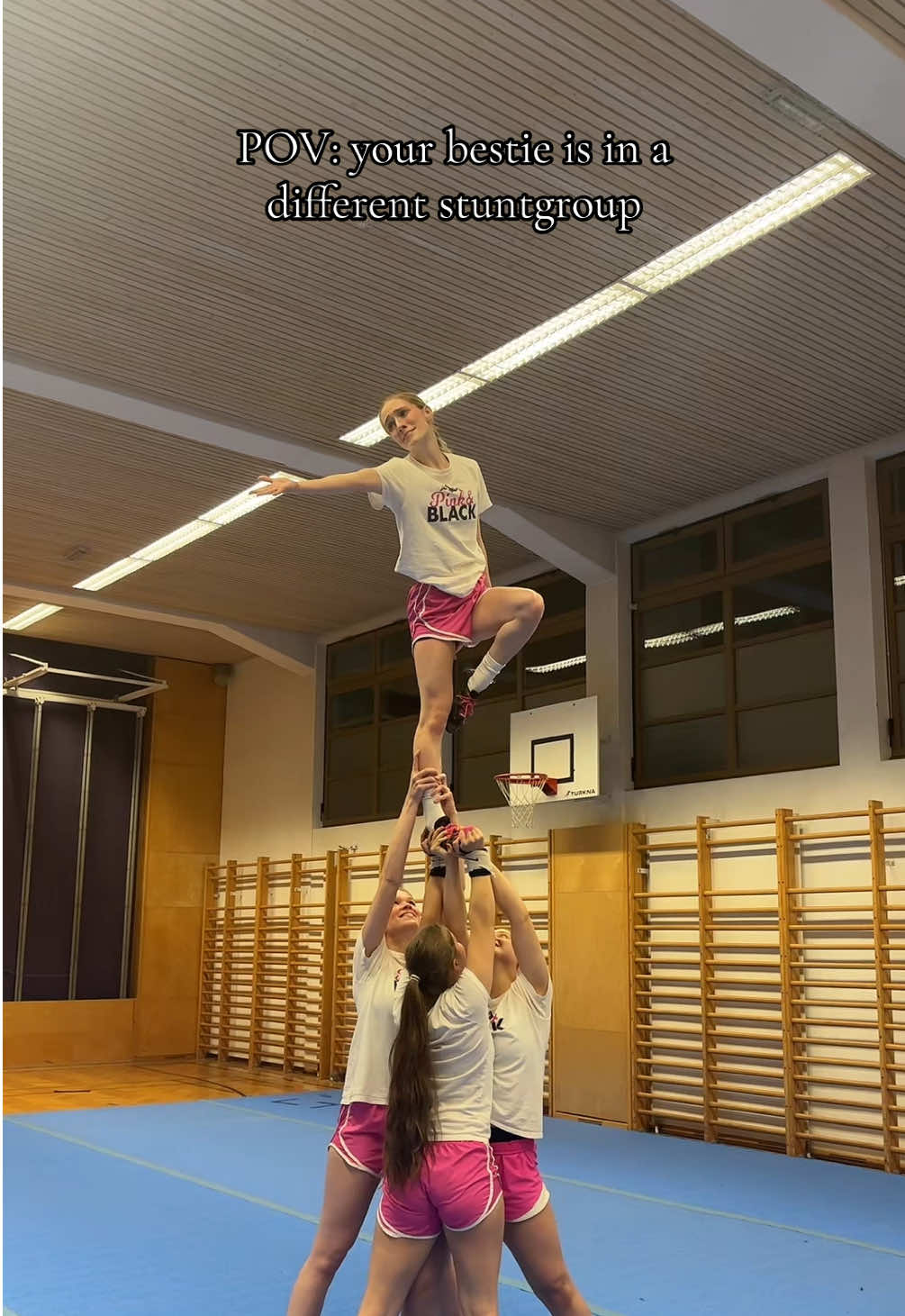 @AlpineCheerClubRum 🩷🖤