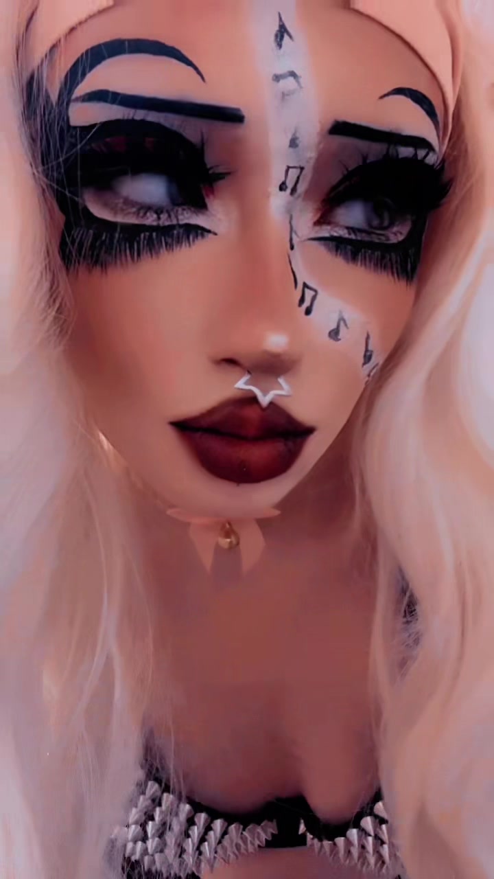 @•C♡