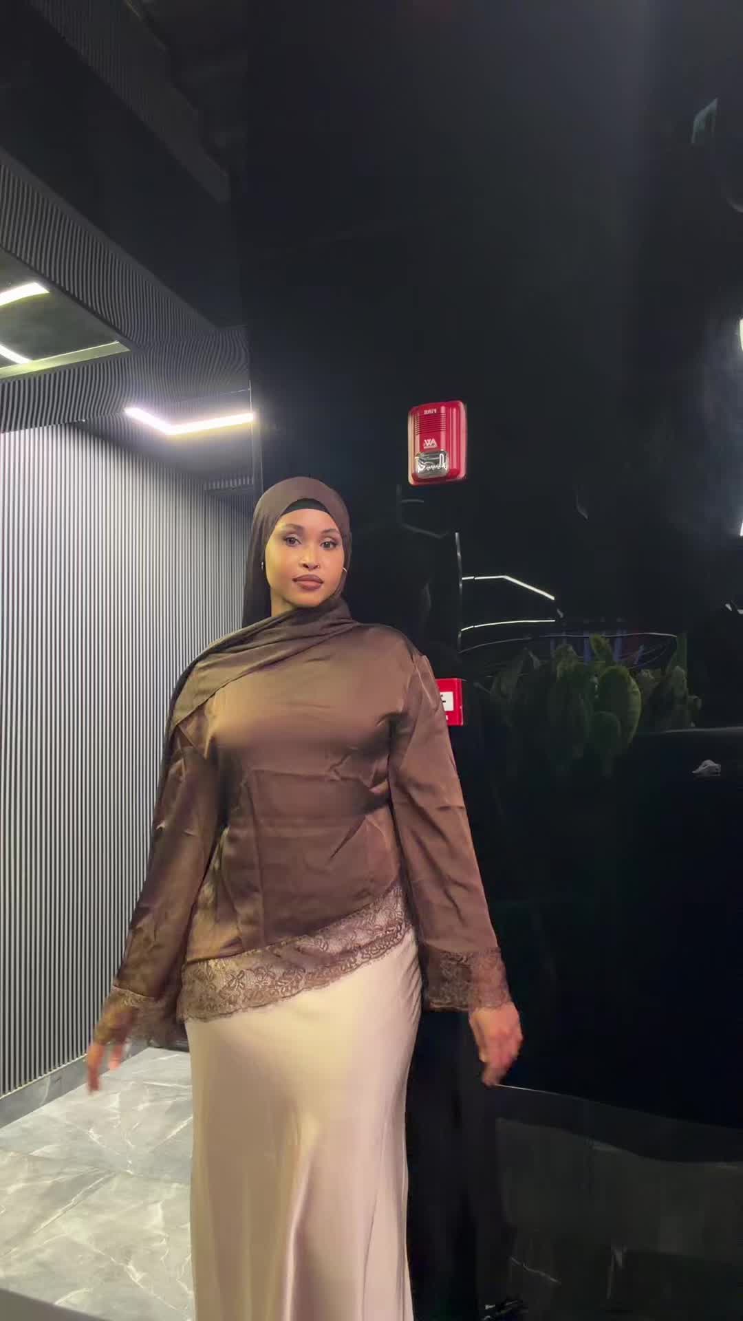 @ISHAAZIIZ