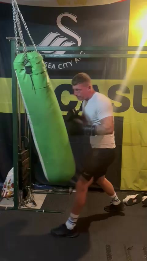 @BareKnuckleAndBoxingGymSwansea