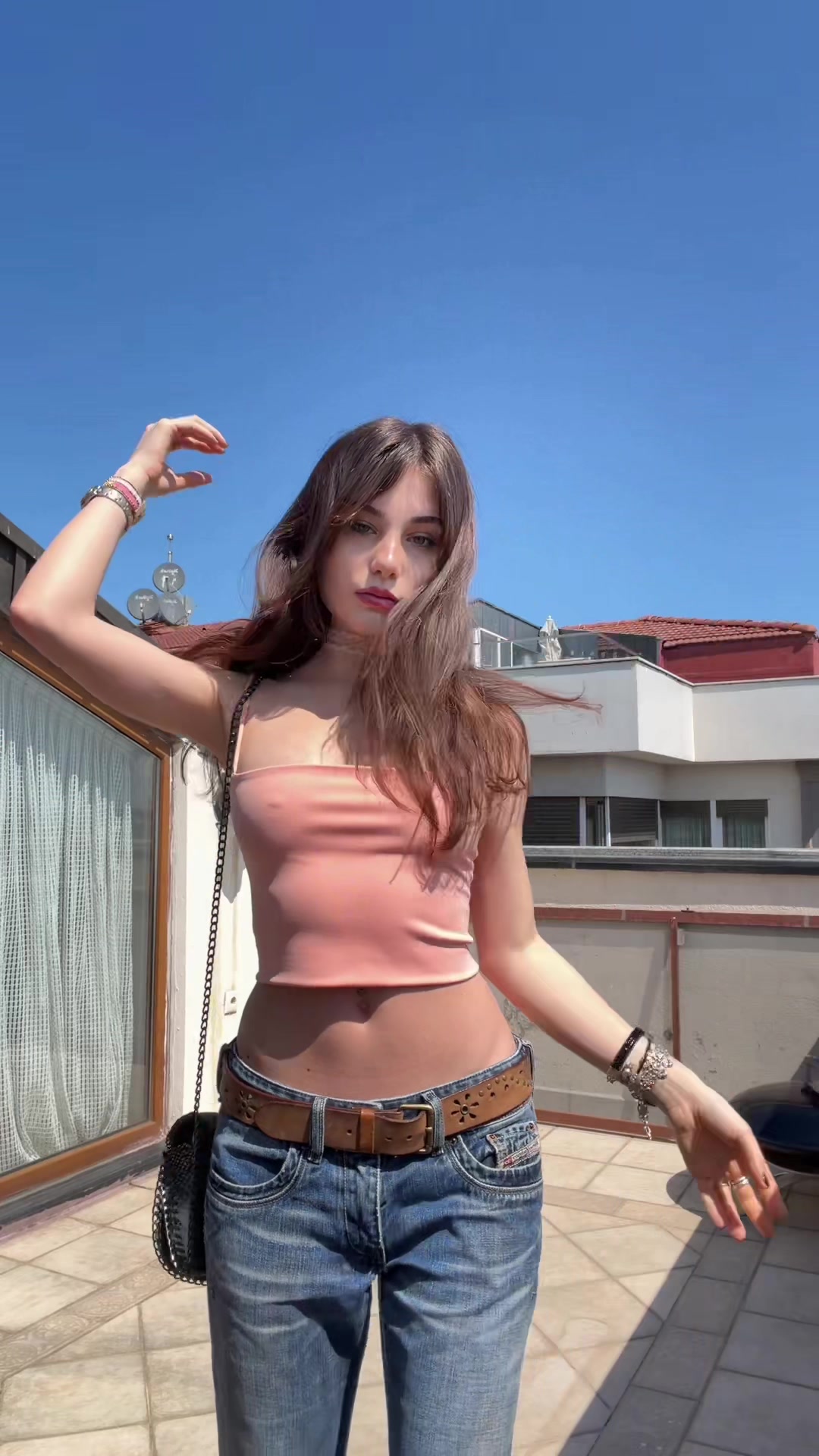 @$uzz¥