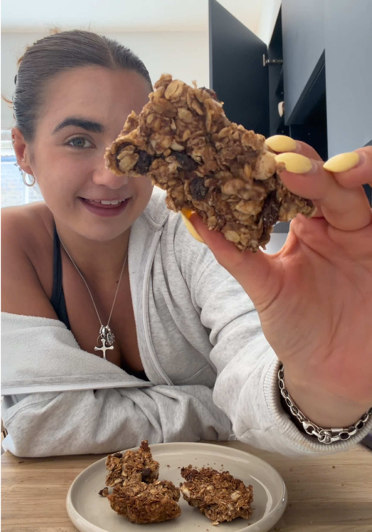 @pollyallen_