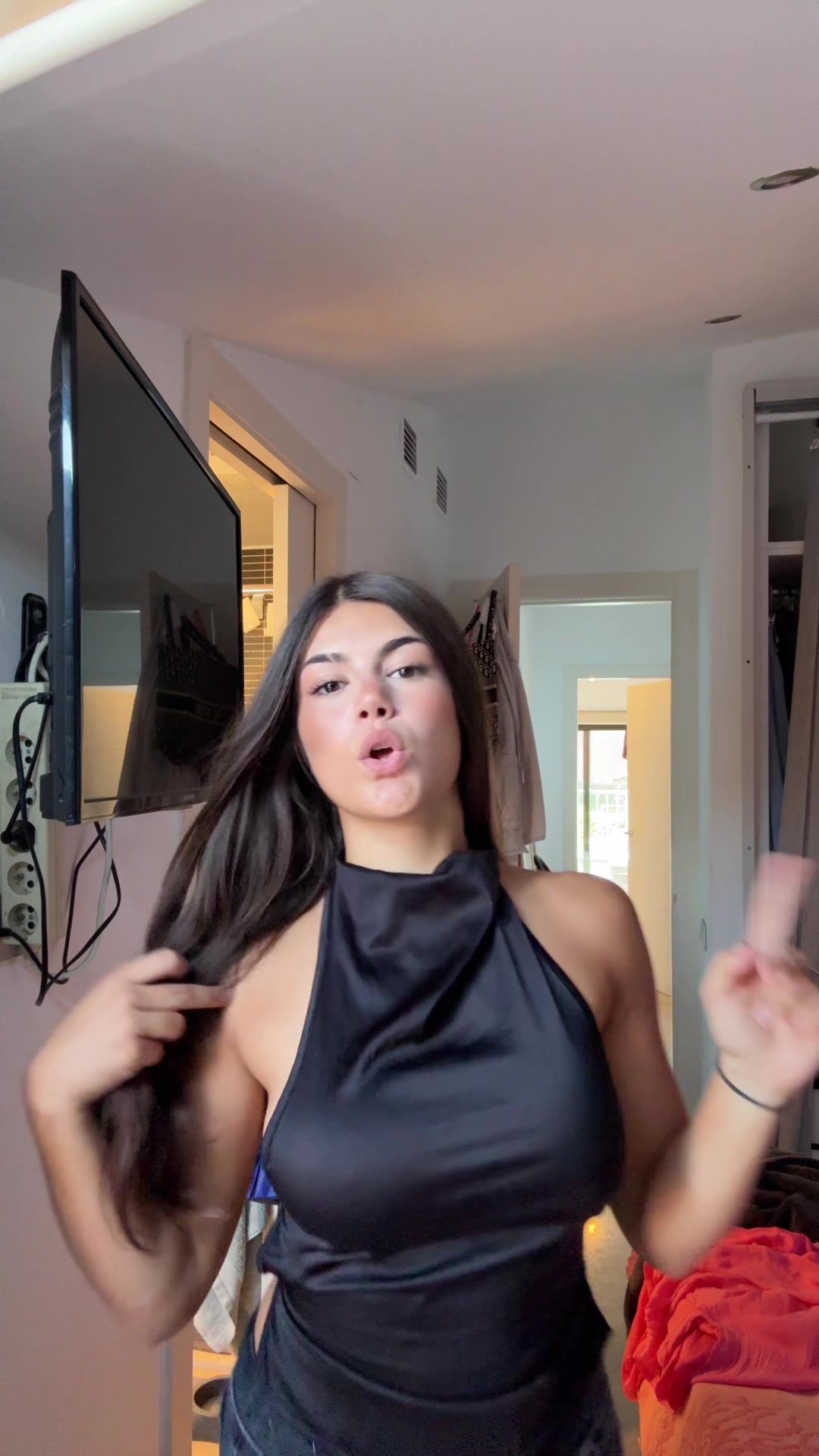 @Useernbbb