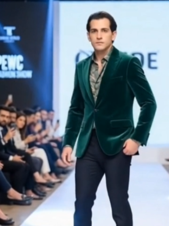 @zaraar Akbar