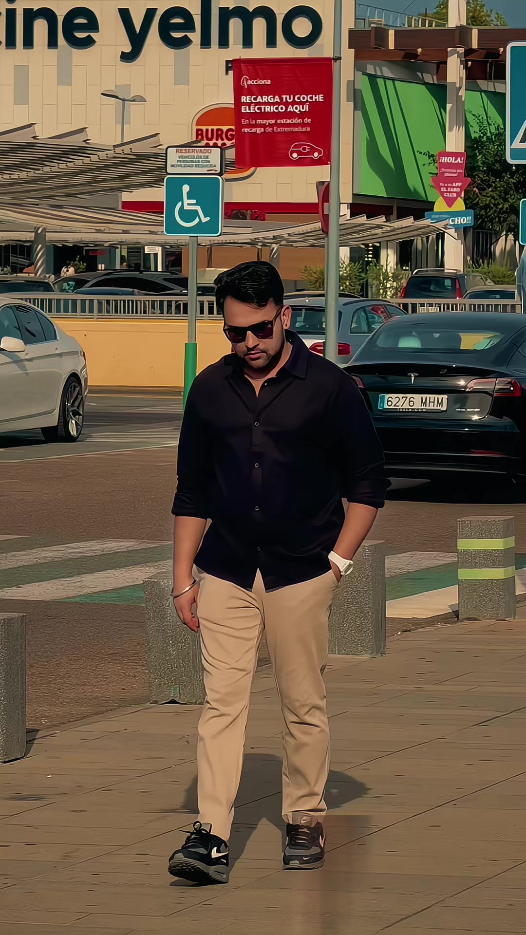 @Moingujjar0