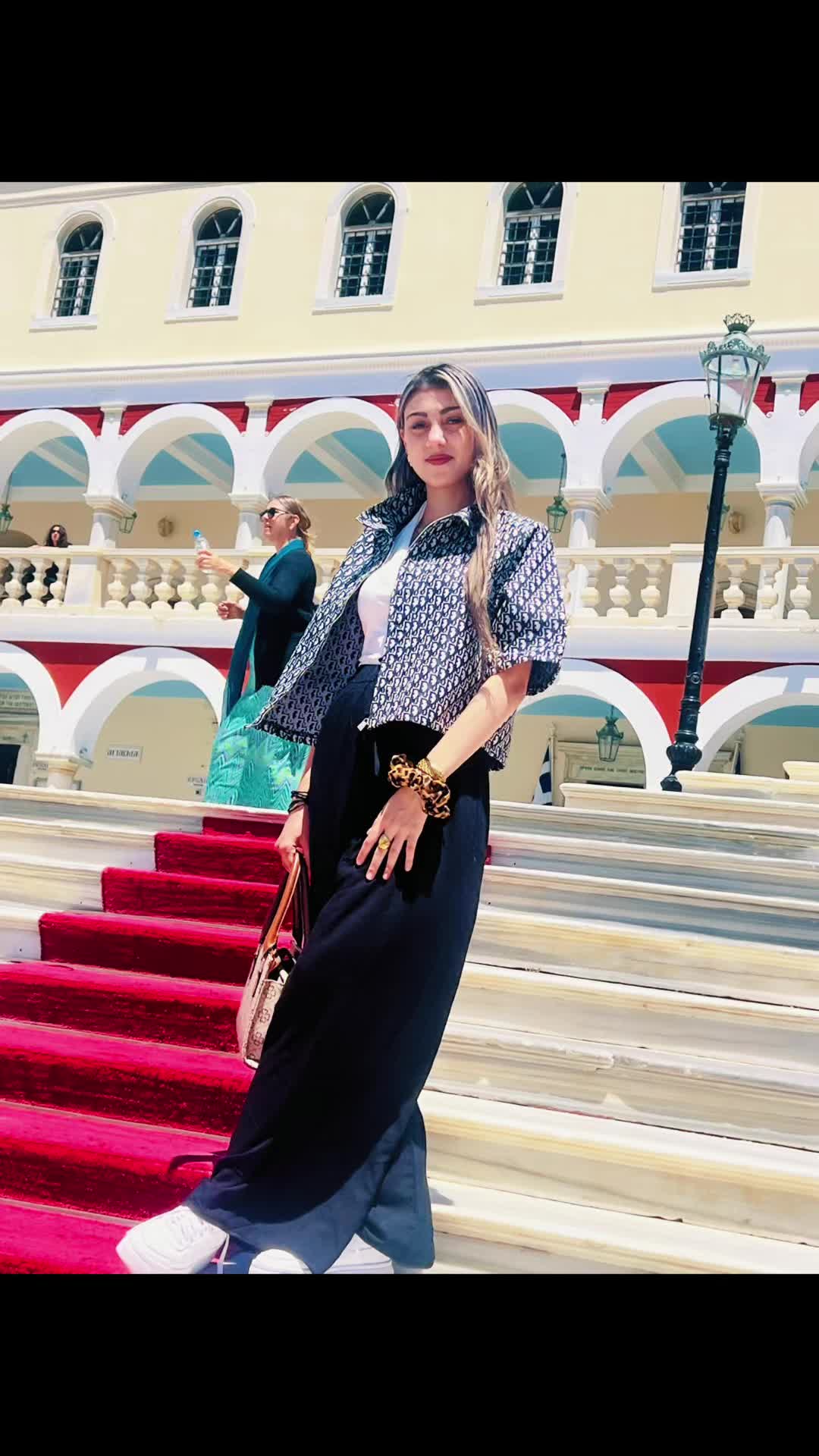 @tea_xristodoulopoulou🖤