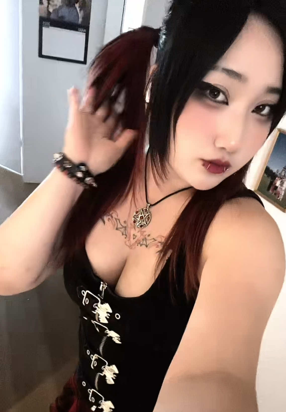 @Vy Vy🕷️🕸️