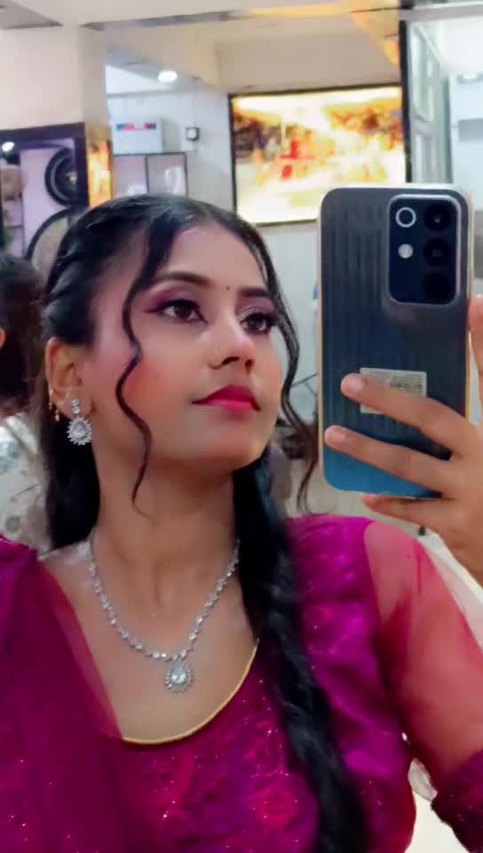 @Shreya beauty parlour🧿