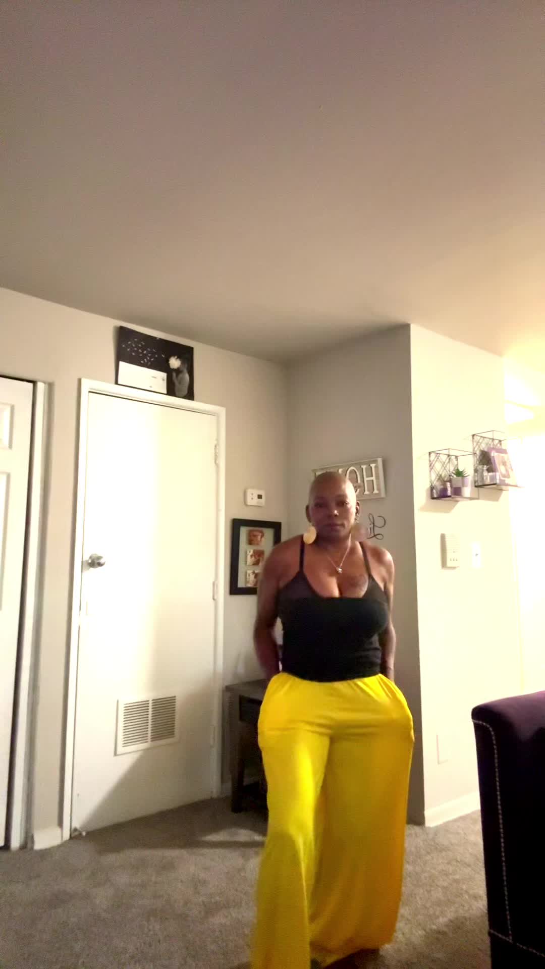 @Lovlyeyez💜