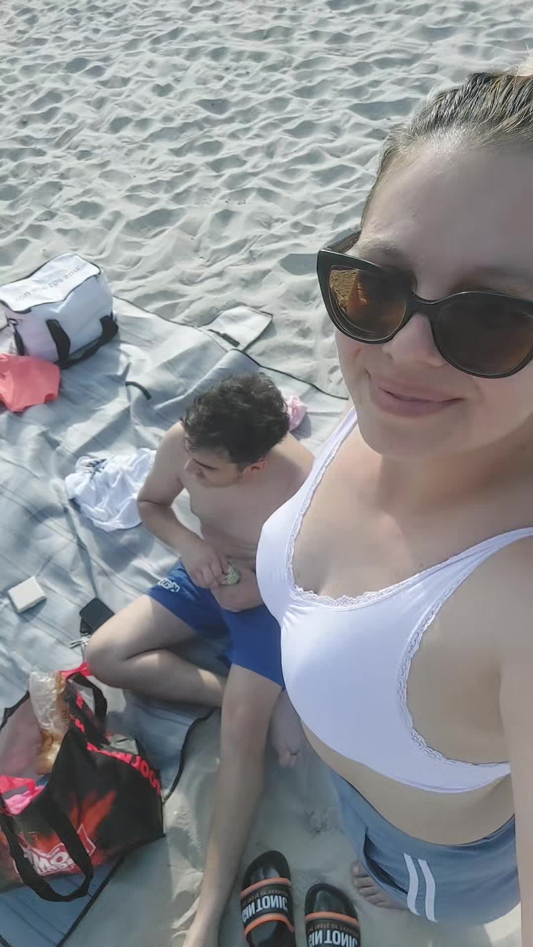 @Nina Călămar