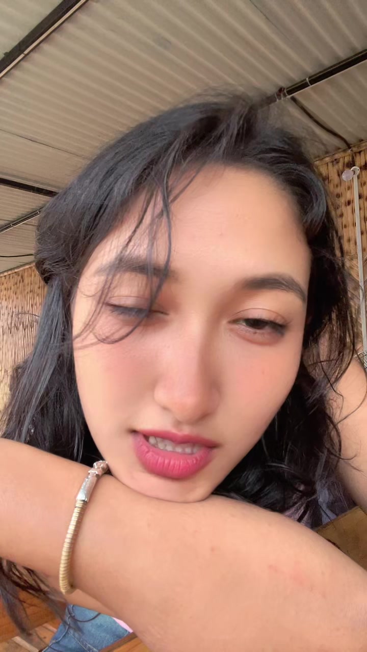 @🐼